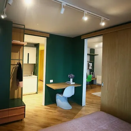 Modern Stylish Relaxing Apartment *